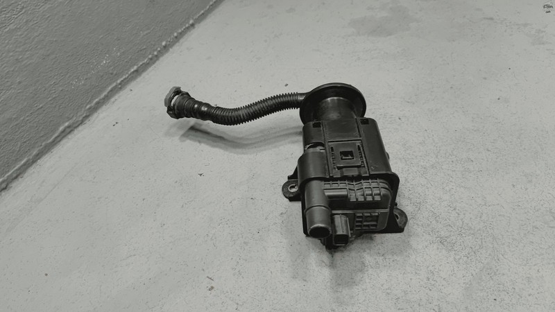 Used 2018-2024 Toyota Camry Fuel Vapor Evaporator Charcoal Canister Vent Solenoid OEM