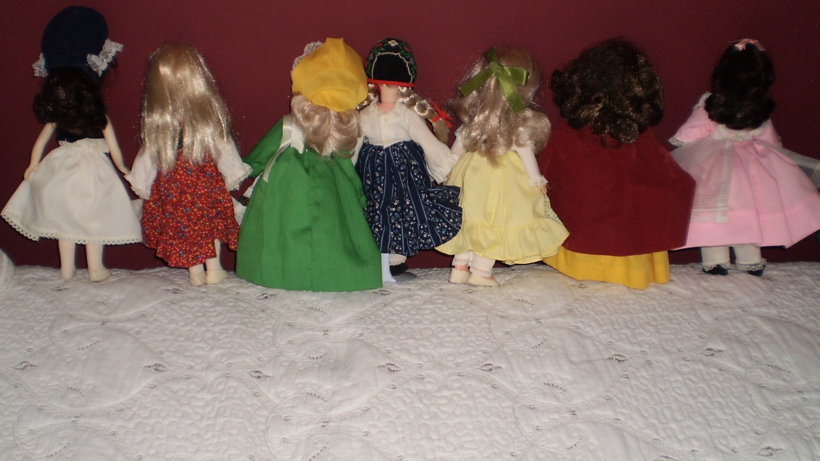 Lot of 7 Vintage 1976 Effanbee (6)  & Madame Alexander (1) Dolls  11 in.