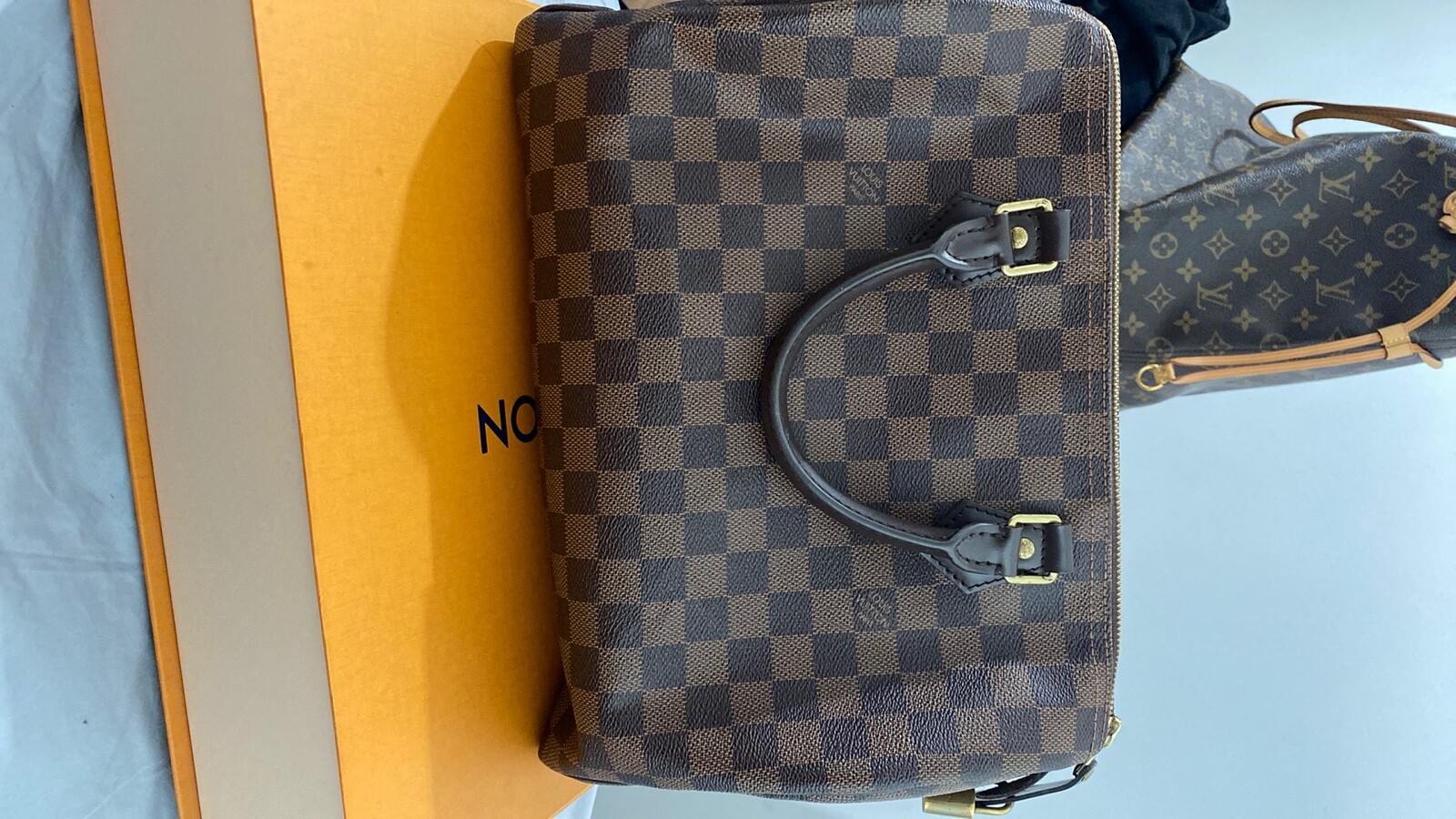 Louis Vuitton Speedy Red Interior Shoulder Bag 30 Brown Louis Vuitton Speedy Red Interior Shoulder Bag 30 Brown
