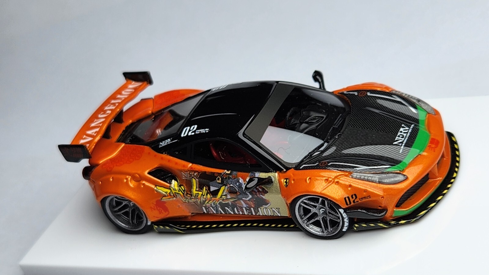 1:64 Veloce Ferrari 488 GTB Evangelion Eva 02 LB Performance