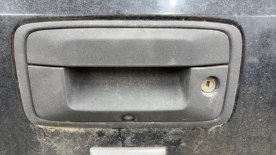Used Rear Exterior Door Handle fits: 2015 Chevrolet Silverado 1500 pickup tailga