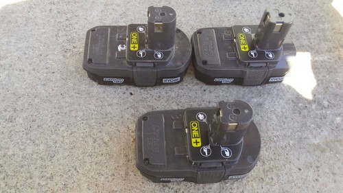Ryobi ONE+ 18V Drill Vacuum 3 Li- Ion Batteries