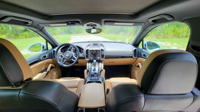image 8 of interior