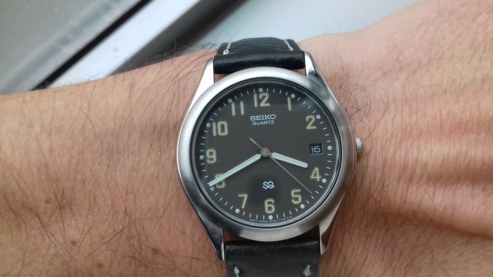 くぅ Seiko Sq Calendar 5Y22-7070 Vintage Collection Nos Montre