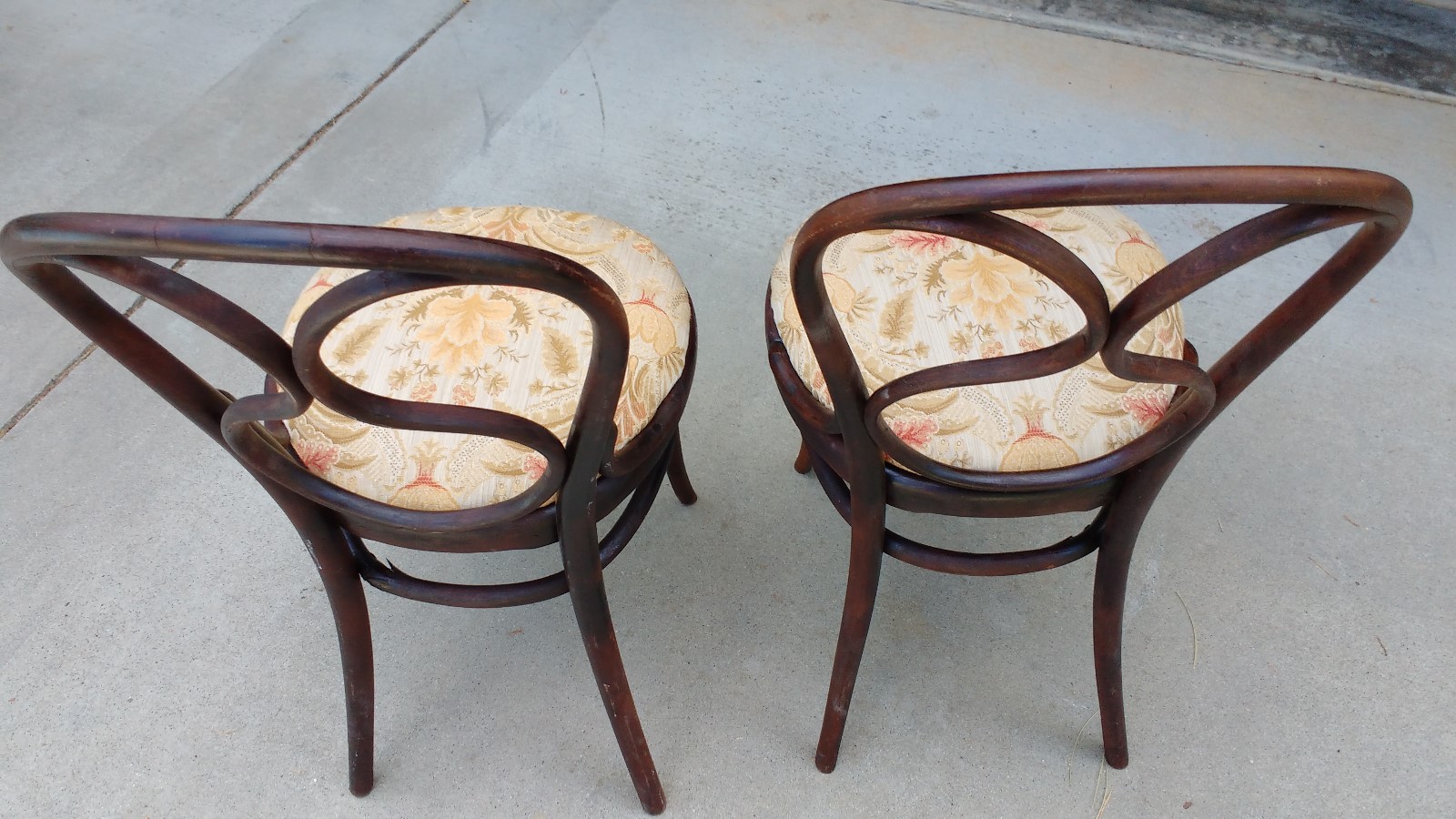 2 COLLECTABLE THONET MODEL #1 BENTWOOD CHAIRS