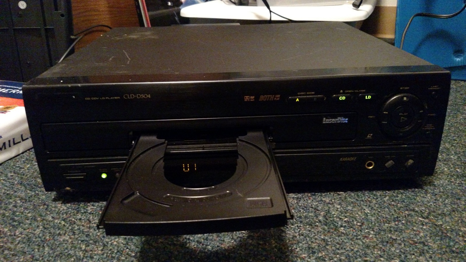 Pioneer CLD-D504 CD & LaserDisc Player Laser Disc Karaoke Needs Repair