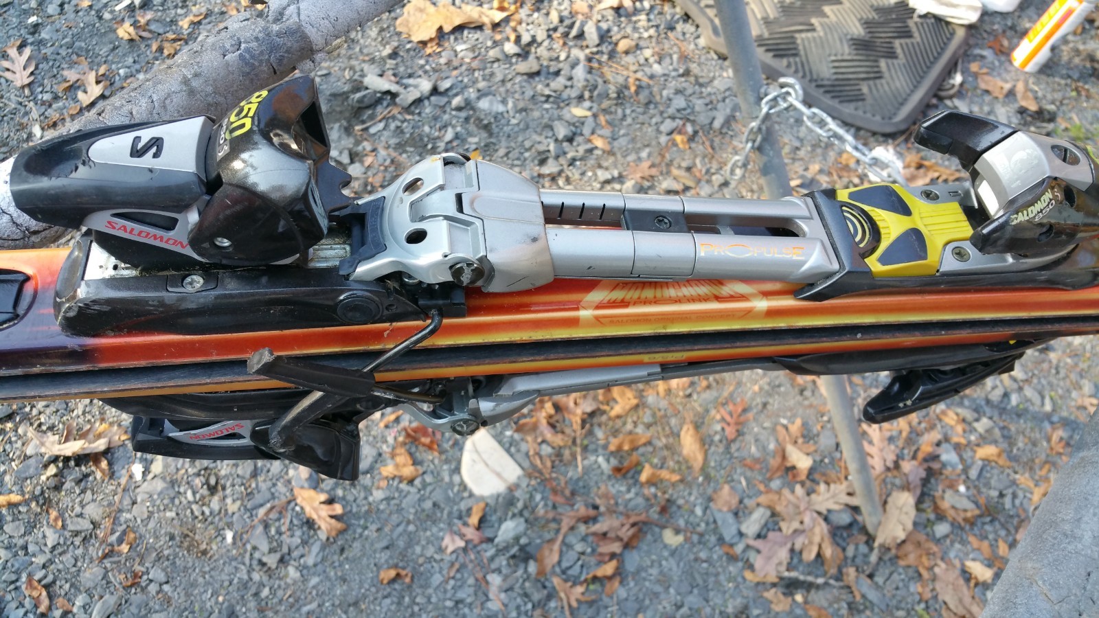 Axendo Prolink Salomon Skies