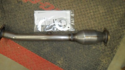 Magnaflow 23988 | FITS NISSAN XTERRA/PATHFINDER/FRONTIER | 4L CONVERTER BIN OBO