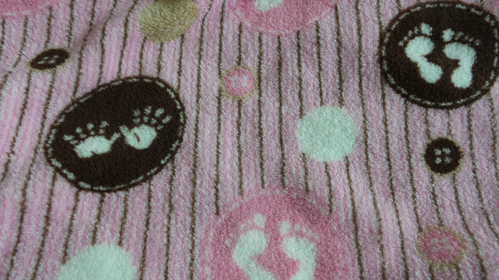 Hand Sewn Pink Fleece Baby Regular Size CRIBSHEET NEW! Baby Feet + Hand Pattern