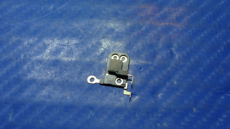 iPhone 6s A1688 MN1M2LL/A Late 2016 4.7" Genuine GPS Antenna Bracket Cap