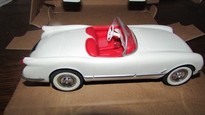 VTG ERTL AMT 1953 CORVETTE CONVERTIBLE POLO WHITE  MINT IN BOX
