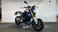 2025 BMW F900 BMW F900 R ROADSTER Petrol Manual