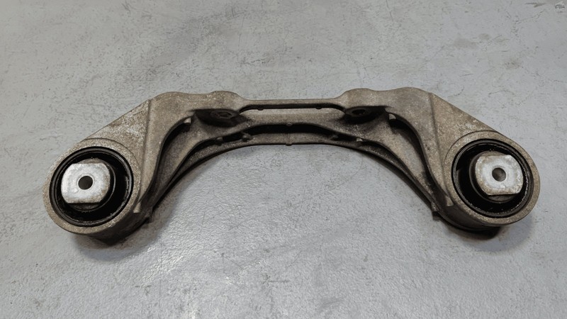 Used Honda CR-V AWD Rear Differential Axle Carrier Mount Bracket OEM 2017 - 2022
