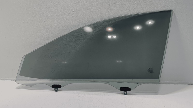 Used 2018-2025 Toyota Camry Front Left Driver Side Door Movable Window Glass OEM