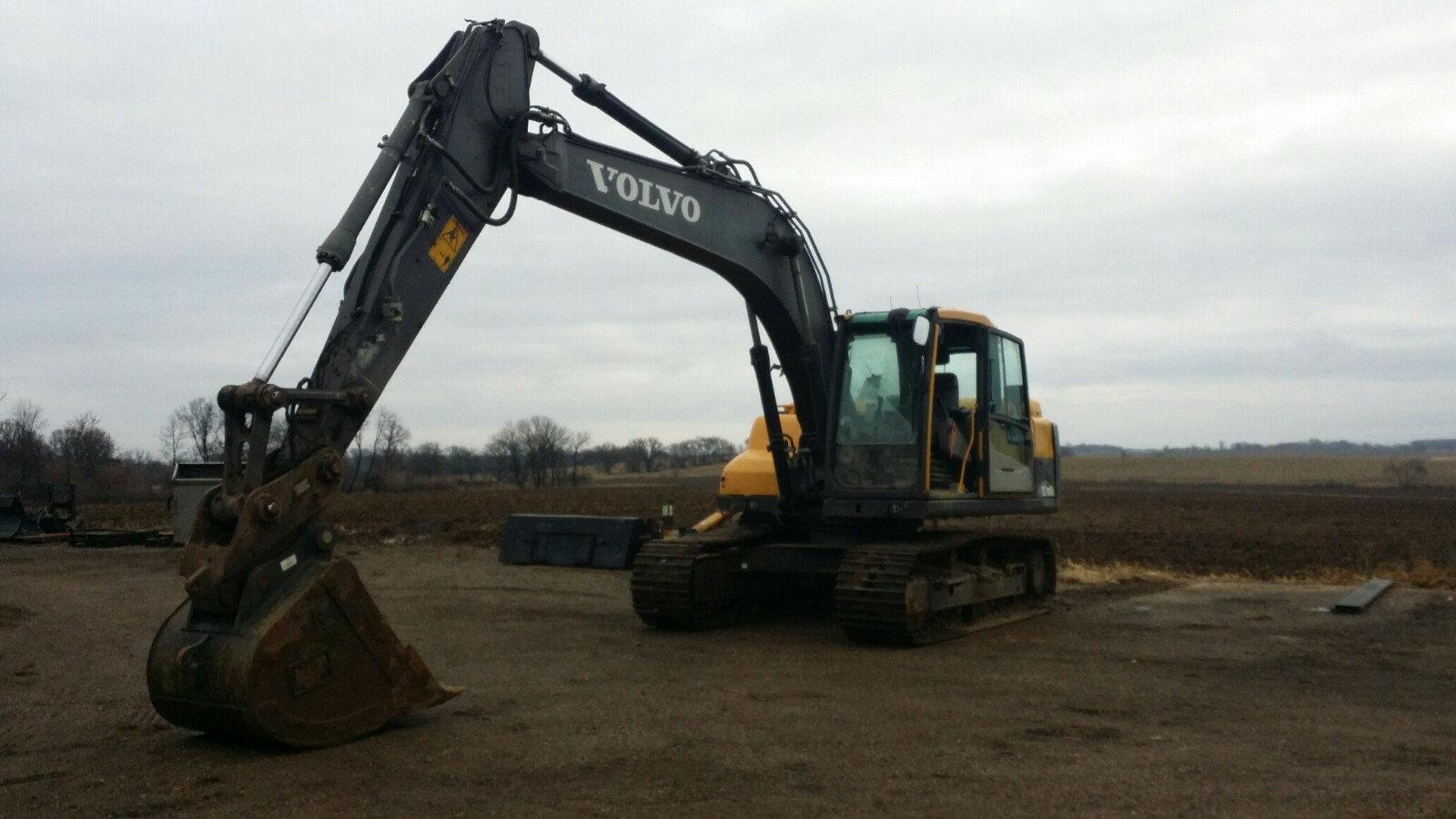 2012 VOLVO 160 DLC EXCAVATOR