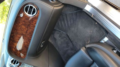 image 12 of interior