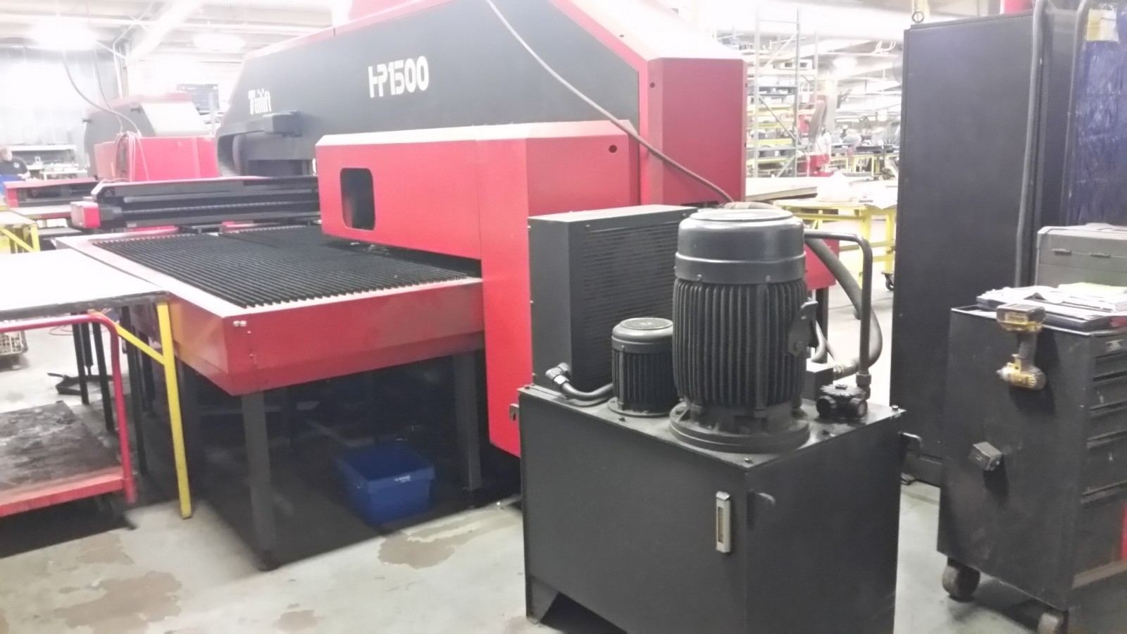 CNC Fanuc 18P 33 Ton 40 Station Turret Punch Press, 2005-06 Tailift HP1500,