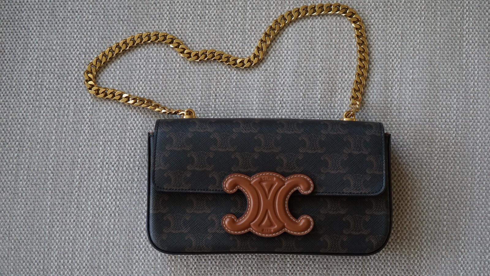 CELINE CUIR TRIOMPHE ショルダーバッグ Celine Chain Shoulder Bag Cuir Triomphe Canvas Tan | eBay
