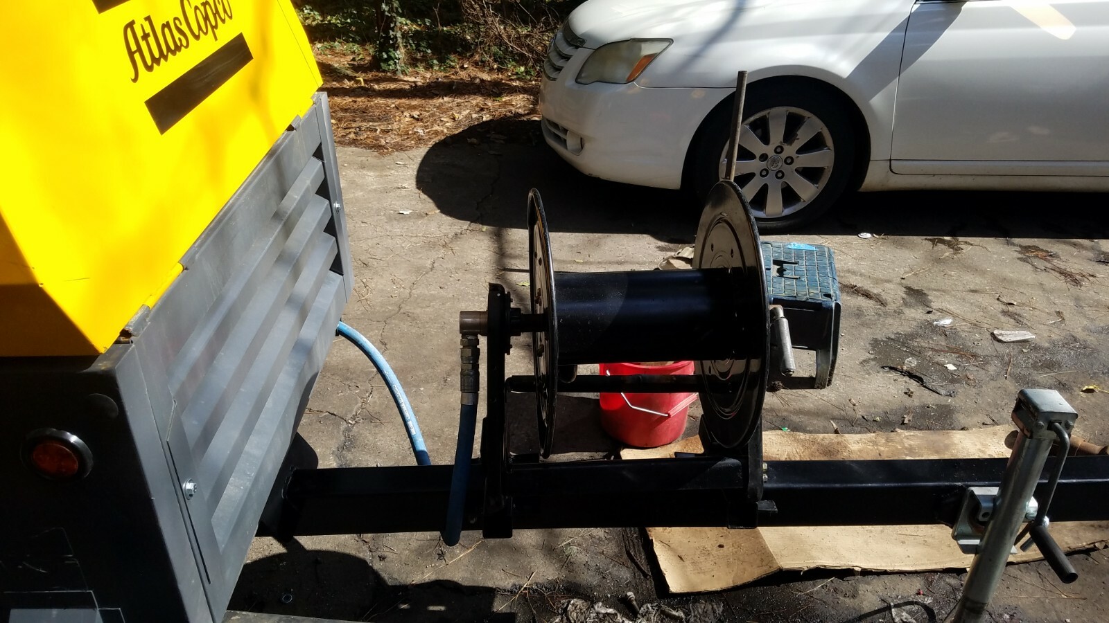 2009 Atlas Copco XAS185 185 CFM  Portable Air Compressor Deere Diesel 500 hours