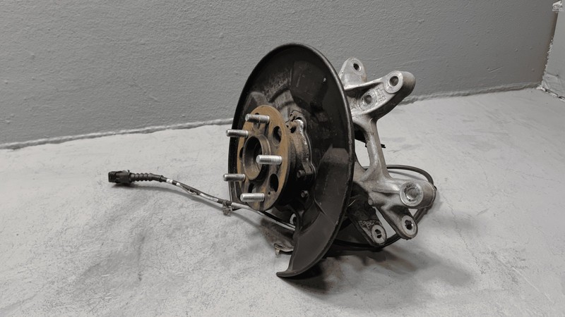 Used 2017-2022 Honda CR-V Rear Left Driver Side Spindle Knuckle Hub w/ABS Sensor OEM