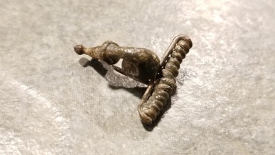 Ancient Roman Bronze FIBULA BROOCH (#5) Kraftig Profilierte Type, Original Pin