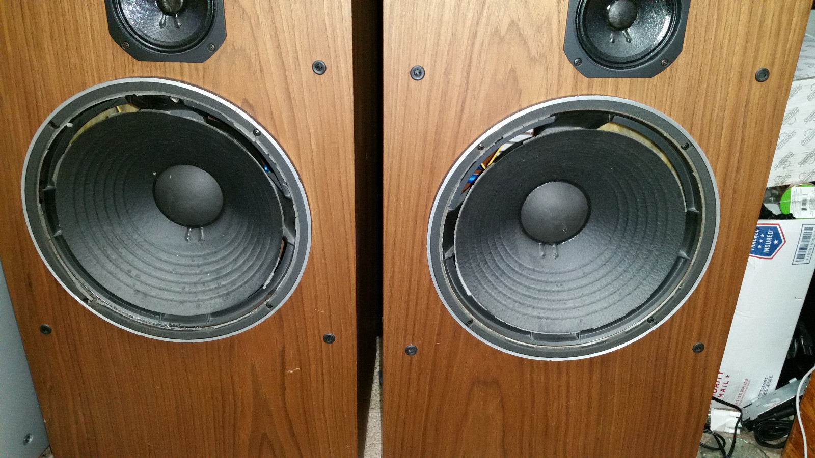 VINTAGE JBL L100t Speakers