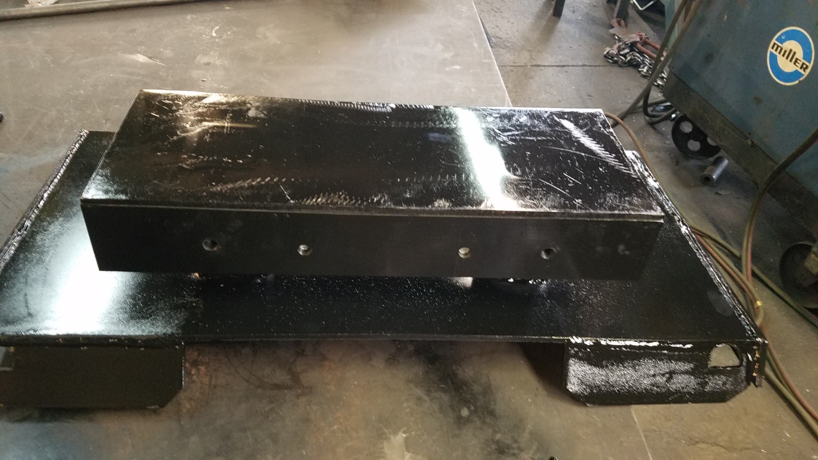 adapter fits Bobcat Mt to Toro Mounts plate. Mini skidsteer adapter hitch