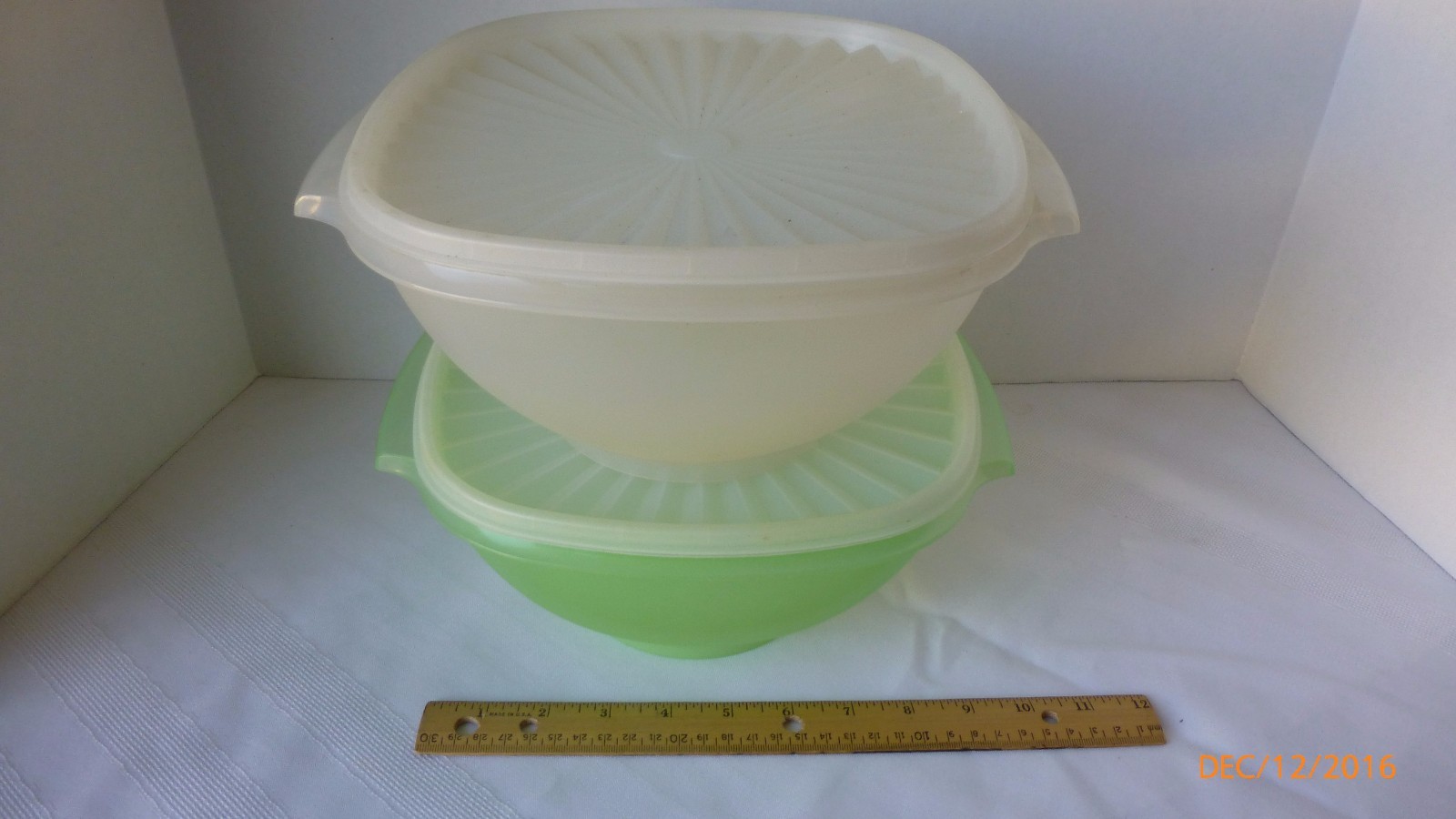 Vintage Tupperware Servalier Bowls Mixing Bowl Green Clear Set of 2 with Seals
