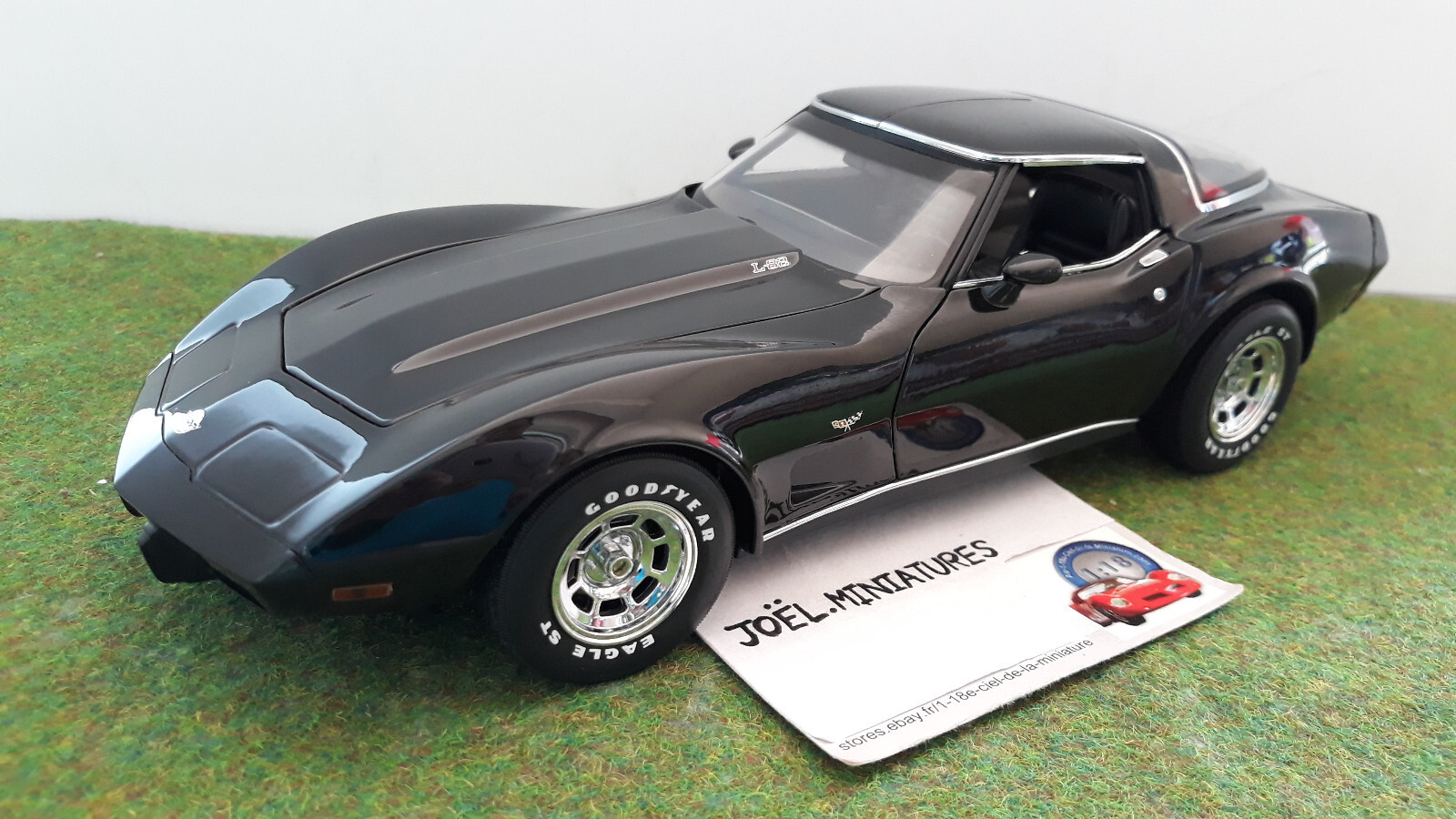 シボレー・コルベット インディペースカー 1978 1/18 UT シボレー