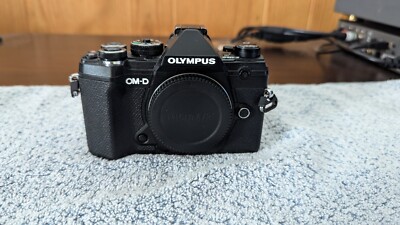 Olympus OM-D E-M5 III 20MP Mirrorless Digital M4/3 Camera Body (BLACK)