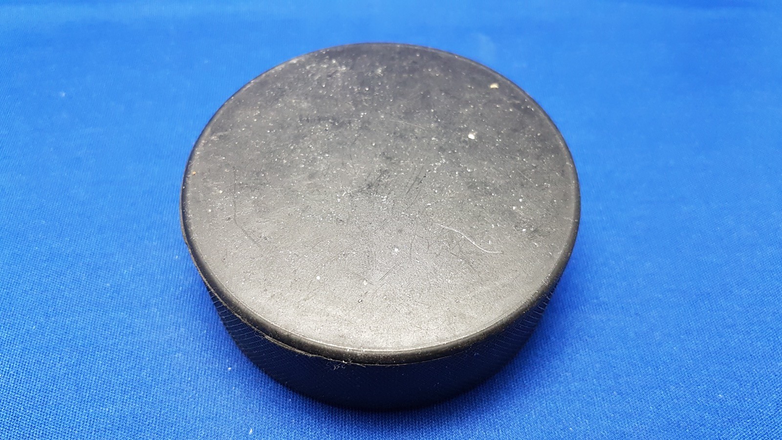 VINTAGE HARTFORD WHALERS 1980s NHL Hockey Puck VICEROY