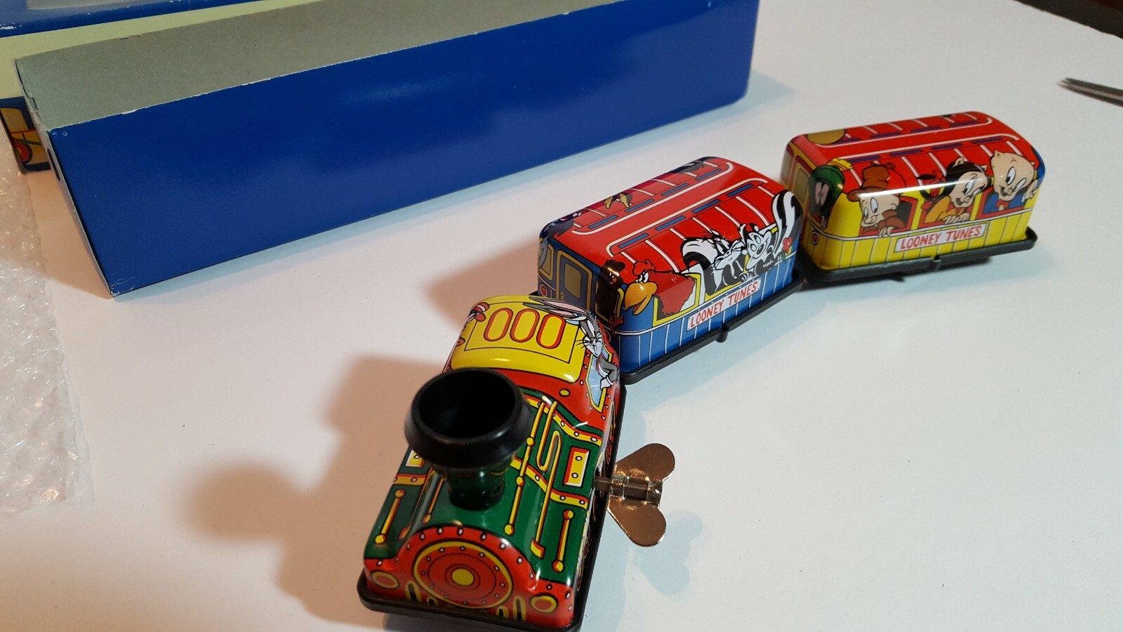 Vintage Looney Tunes Express Train Wind Up Metal Tin Toy With Original Box EUC