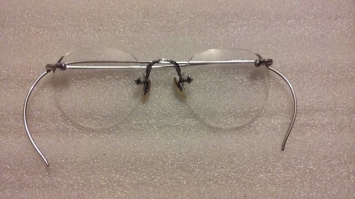 Vtg Silver Tone A.O. 1/10 12K G. F. Antique Rimless Glasses W/Covered Metal Case