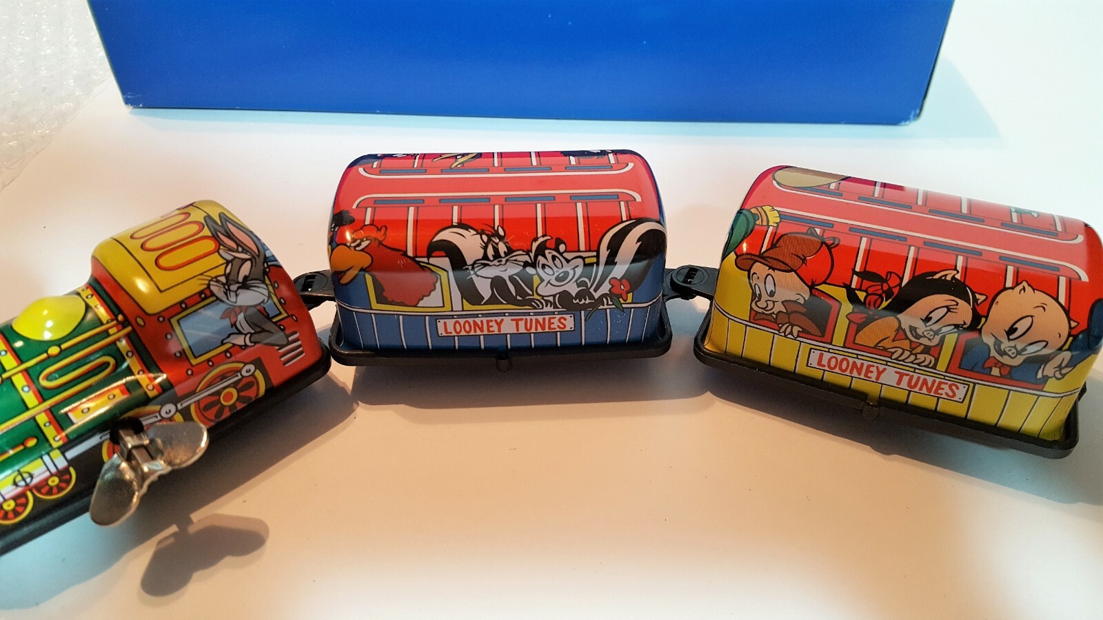 Vintage Looney Tunes Express Train Wind Up Metal Tin Toy With Original Box EUC