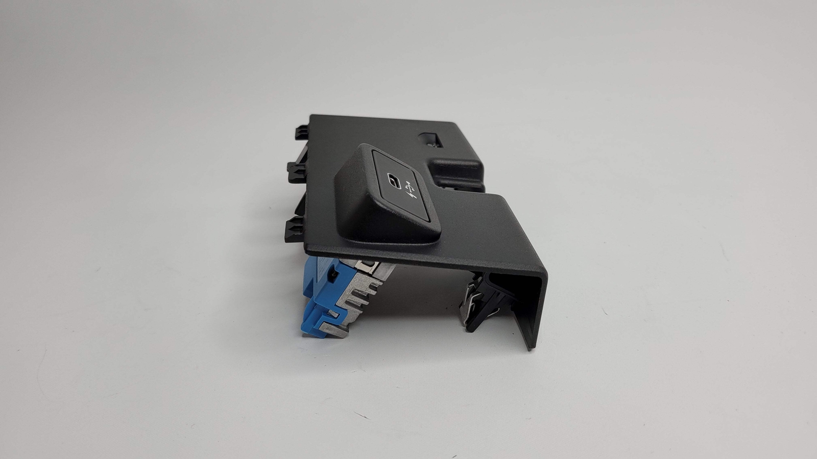 0 Bmw M3 3-SERIES G80 CENTER CONSOLE INSERT TRIM & USB PORT 6807232 image 2