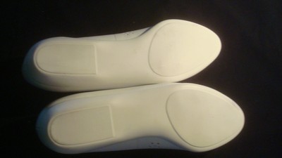 SHOES All White Soft NURSEMATES Women Sz 6.5 M Nurse Temple Ballerina Style
