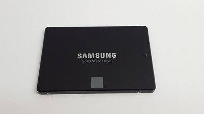 Samsung 850 EVO MZ-75E250 250 GB 2.5 in SATA III Solid State Drive