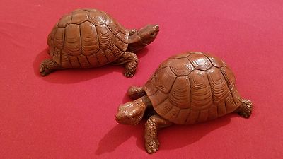 PAIR OF VINTAGE RED MILL TORTOISES 104