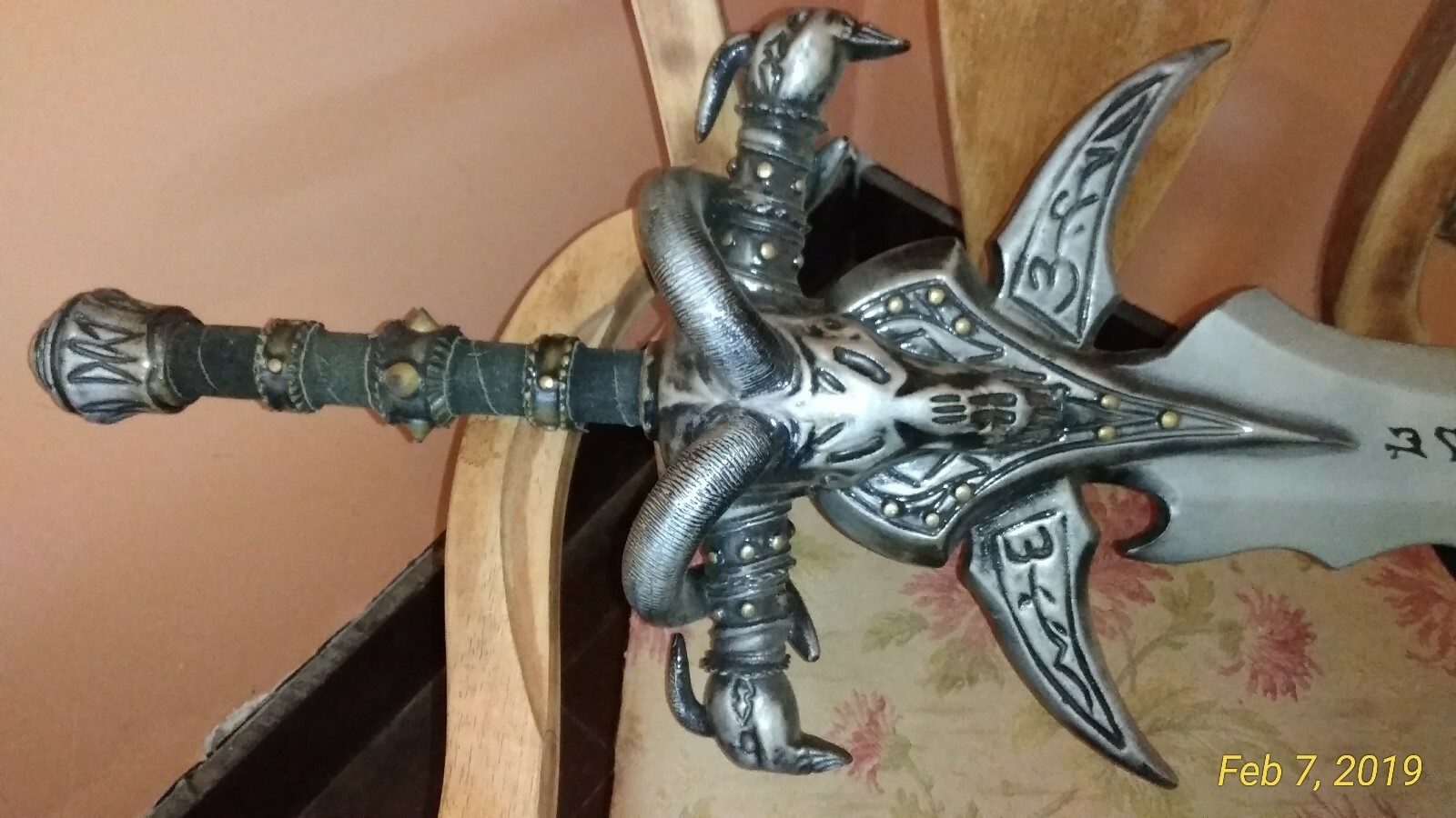 larp latex barbarian sword