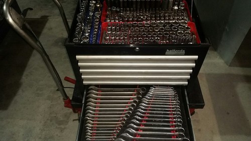 Ernst Manufacturing Wrench Pro - Modular Wrench Organizer for 40 Tools with Magnetic Base (Red) - Made in The USA