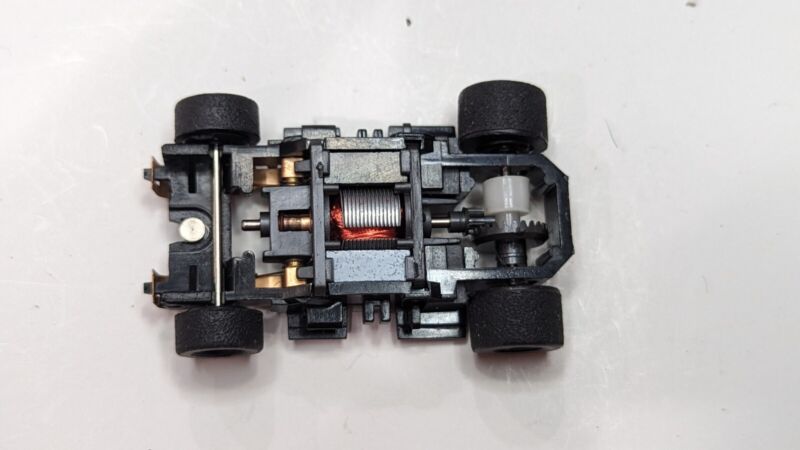 1 NEW BLACK WHEEL TYCO 440x2 WIDE  PAN HO SCALE SLOT CAR CHASSIS