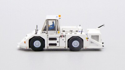 JAL Komatsu WT250E Towing Tractor JC Wings GSE2WT250E03 Scale 1:200