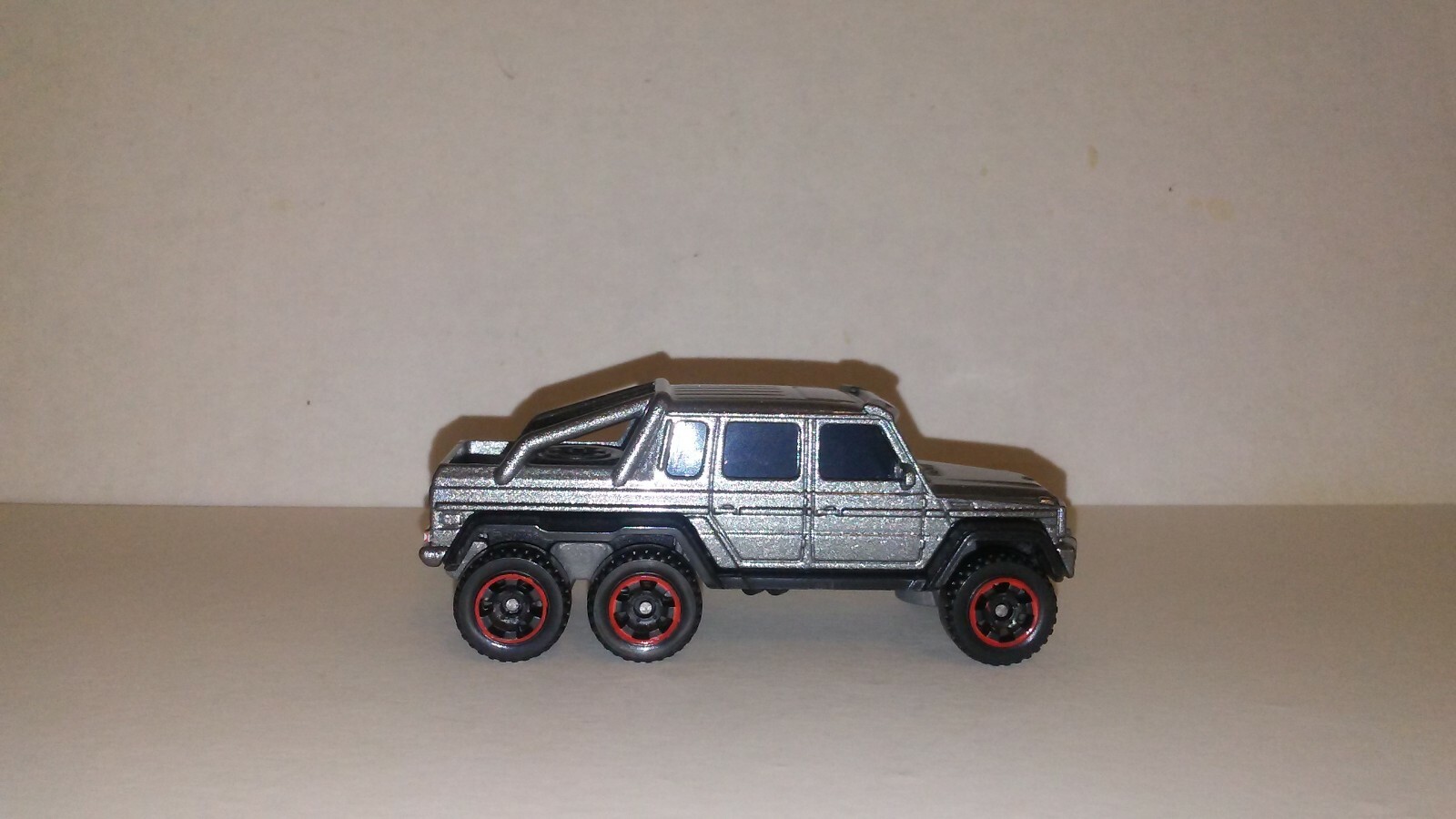 MATCHBOX - 1/64 - OFF-ROAD - MERCEDES BENZ G-63 AMG 6X6 PICKUP TRUCK - LOOSE
