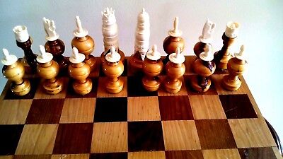 BEAUTIFUL VINTAGE HUGE HAND CARVED WOOD & BON CHESS SET WITH BOARD