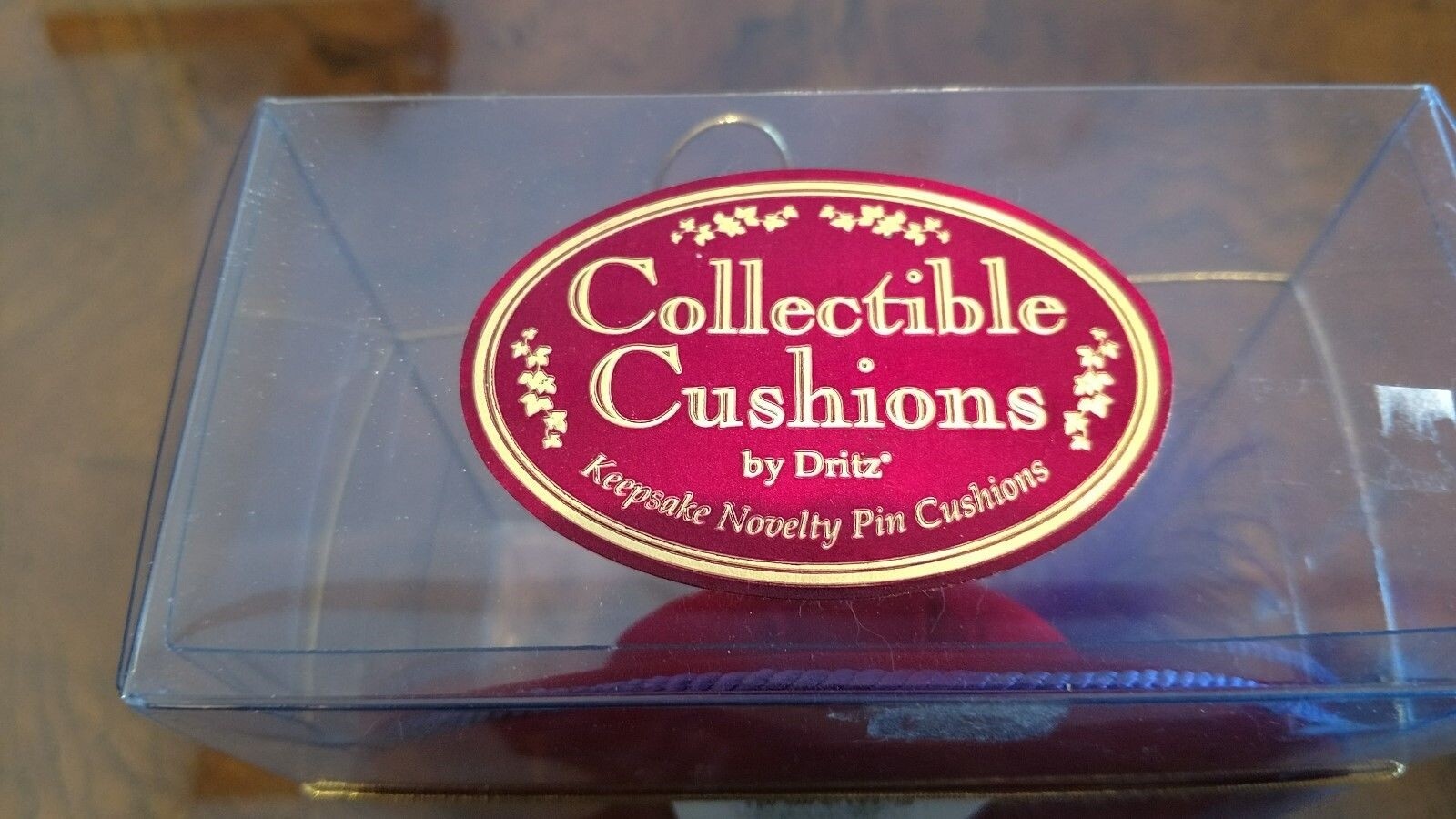 Crafting Sewing Pin Cushion Collectible Cushions Hat Pins Holder NOS