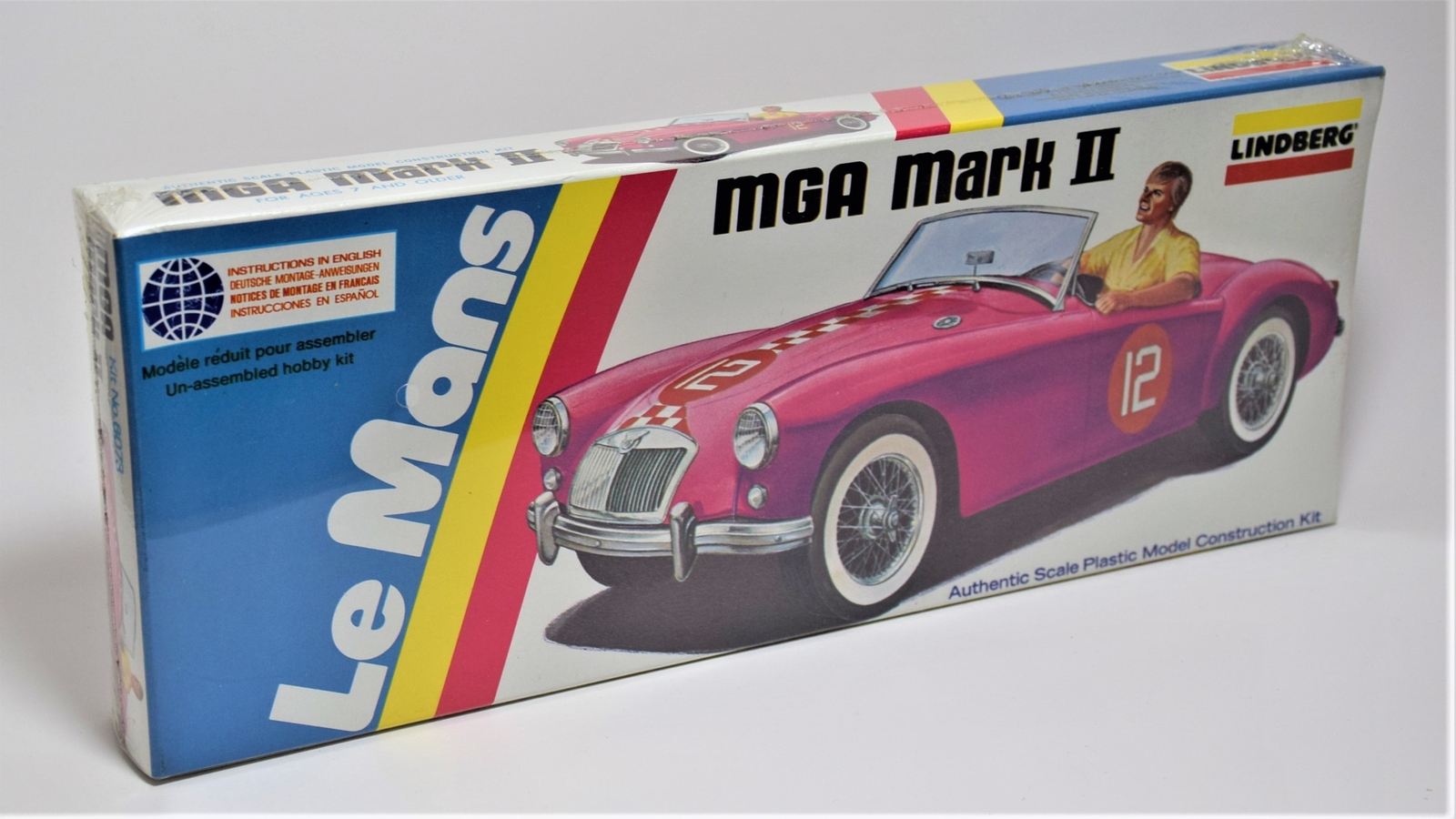 Lindberg 6073 1/32 Scale 1960 MGA Mark II 2-Door Le Mans Plastic Model Kit