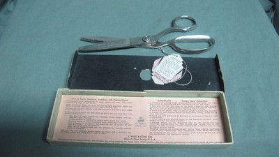Rare Vintage WISS MODEL C Pinking Shears Scissors & Original Box