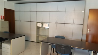 Interpret Teoria De Bază Clic Ufficio Mobile Usato Amazon Fratellisalaorni It