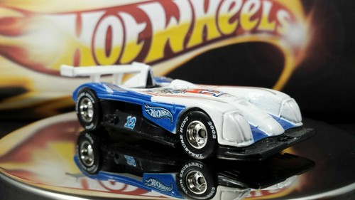 HOT WHEELS TREASURE HUNT PANOZ LMP-1 ROADSTER S REAL RIDERS