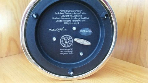 FREE ENGRAVING (PERSONALIZED) Dogs Leave Paw Prints Memorial Water (Snow) Globe